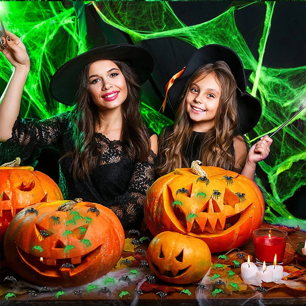 Glow-in-the-Dark Halloween Spider Web – Fluorescent Cobweb with Spiders